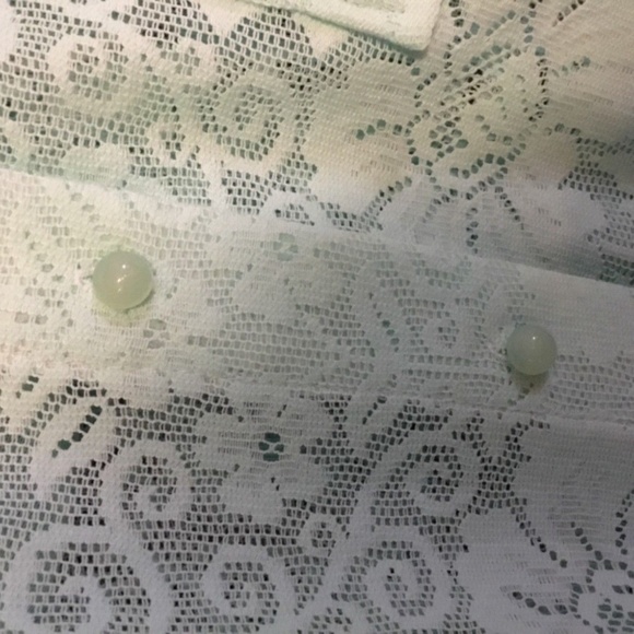 Vintage Woman’s Light Green Lace with Matching Bra - Picture 2 of 8